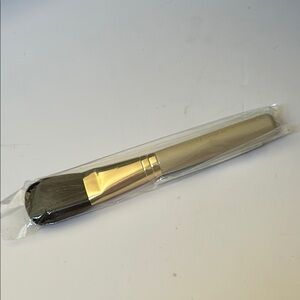 bareMinerals Soft Glow Face Brush - SEALED
